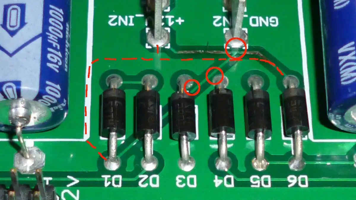 一个PCB板出学校烧毁痕迹+重新布线示意图
